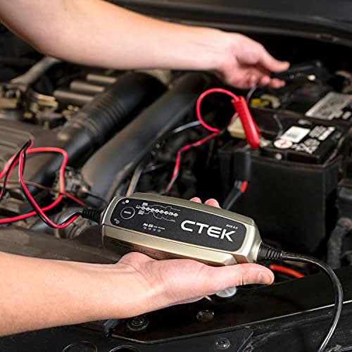 CTEK - 40-206 MXS 5.0 Fully Automatic 4.3 amp Battery Charger and Maintainer 12V