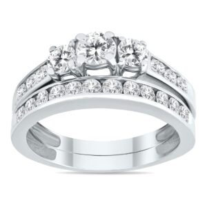 1 1/2 carat tw three stone diamond bridal set in 10k white gold