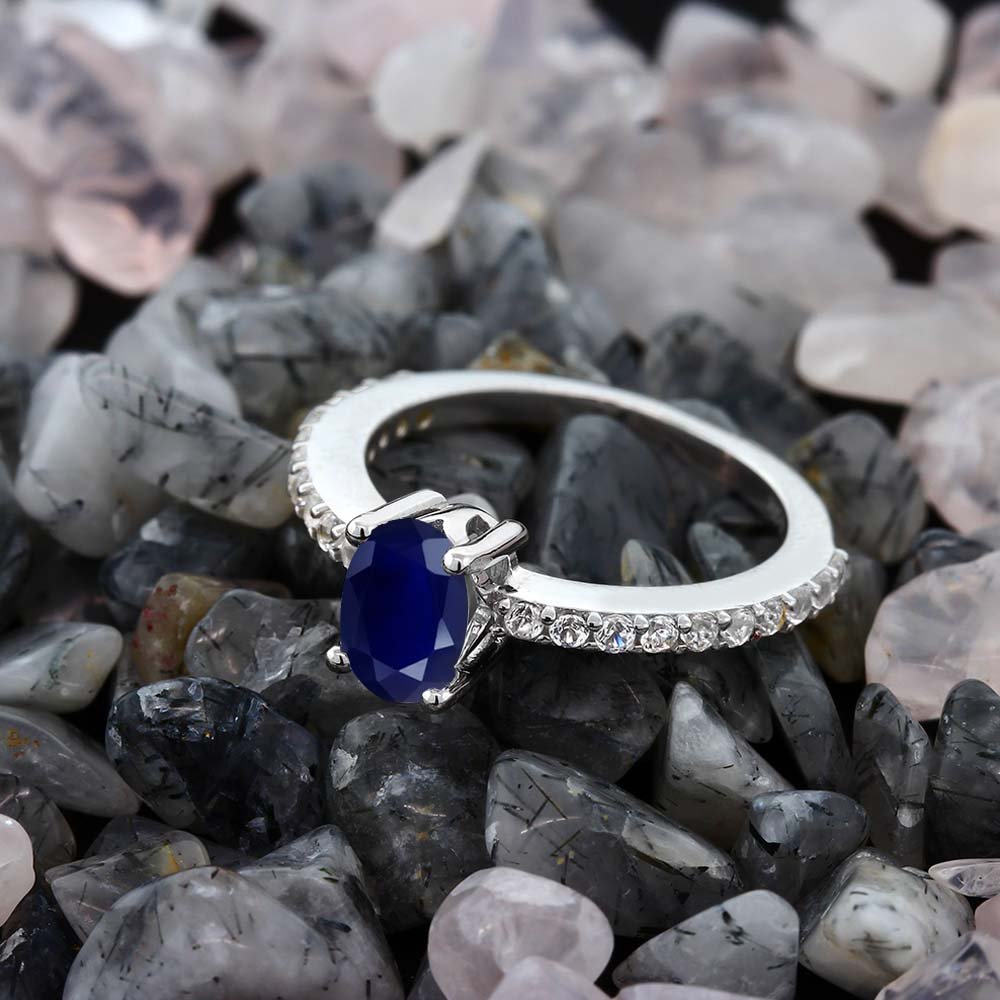 Gem Stone King 925 Sterling Silver Blue Sapphire and White Created Sapphire Women's Engagement Ring (1.32 Cttw, Oval 7X5MM, Available in Size 5,6,7,8,9)