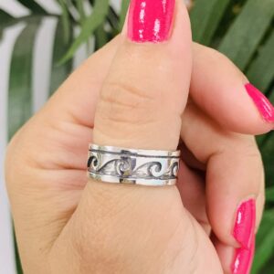 CloseoutWarehouse 925 Sterling Silver Waves of Eternity Bali Tribal Ring Size 9