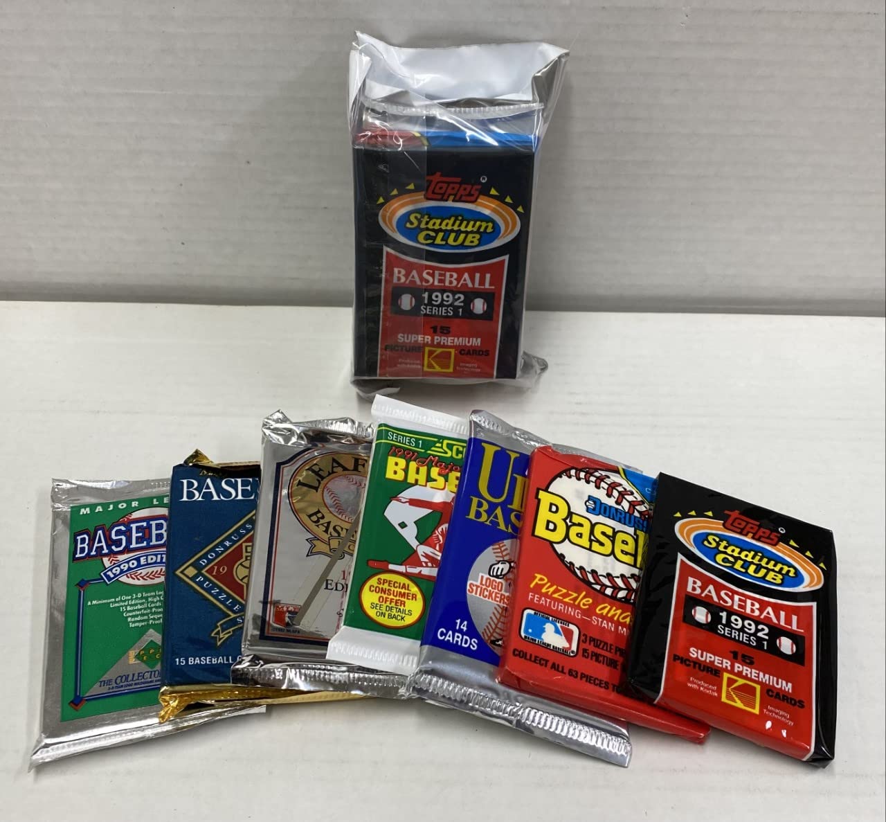 FACTORY SEALED PACK SALE! 100 OLD BASEBALL CARDS ~TOPPS ~ FLEER ~ DONRUSS ~ UPPER DECK ~ SCORE ~ STADIUM CLUB ~ O-PEE-CHEE ~ BOWMAN SEALED WAX PACKS ESTATE SALE WAREHOUSE FIND!