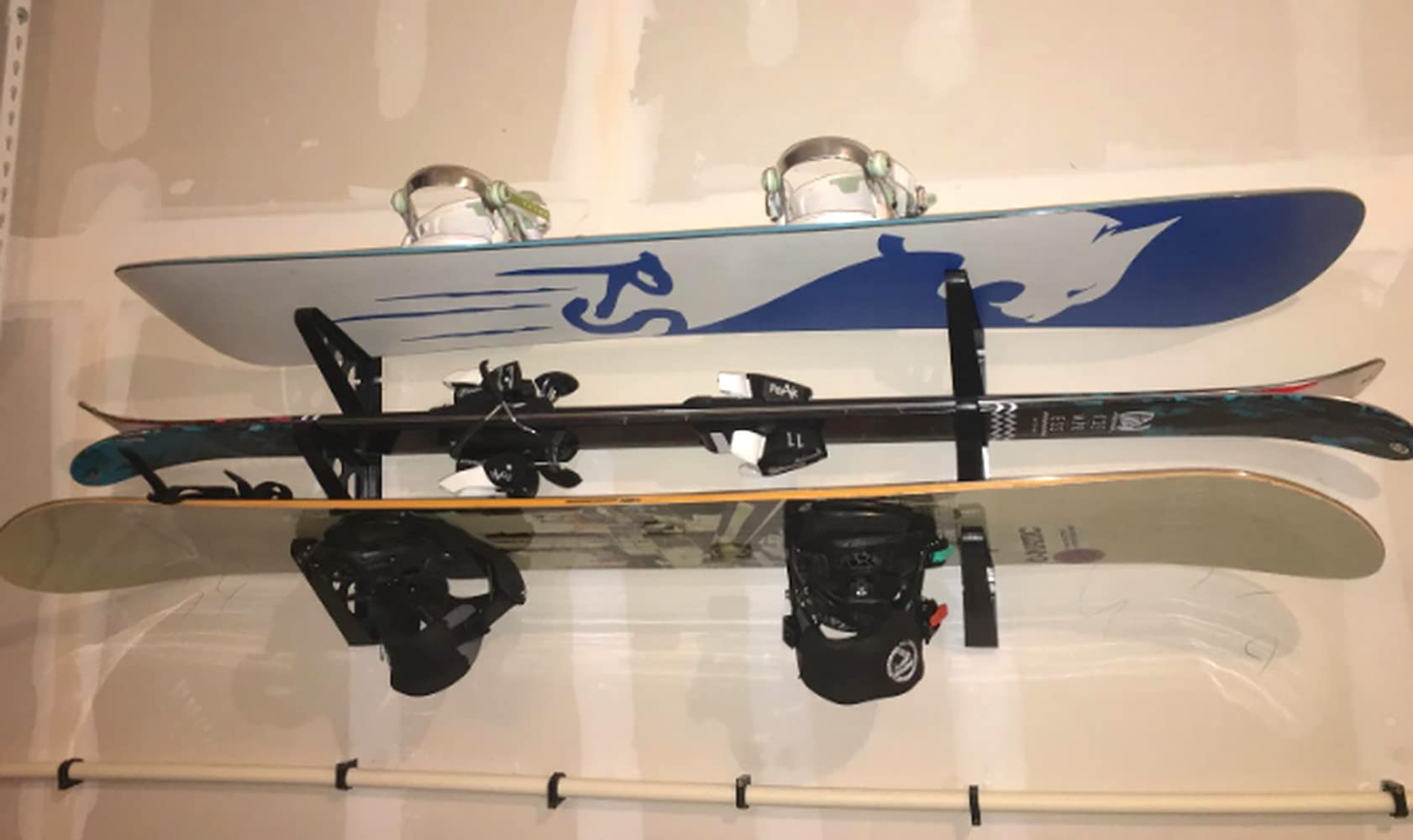 StoreYourBoard ABS Plastic Ski and Snowboard Storage Rack, Black, 20 in