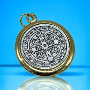 hand made St Benedict Jubilee Exorcism Medal 1.5 inch Two Tone with Prayer Card/MRT/Medal Pendant/medalla de San Benito en Dos tonos con tarjetita de oracion