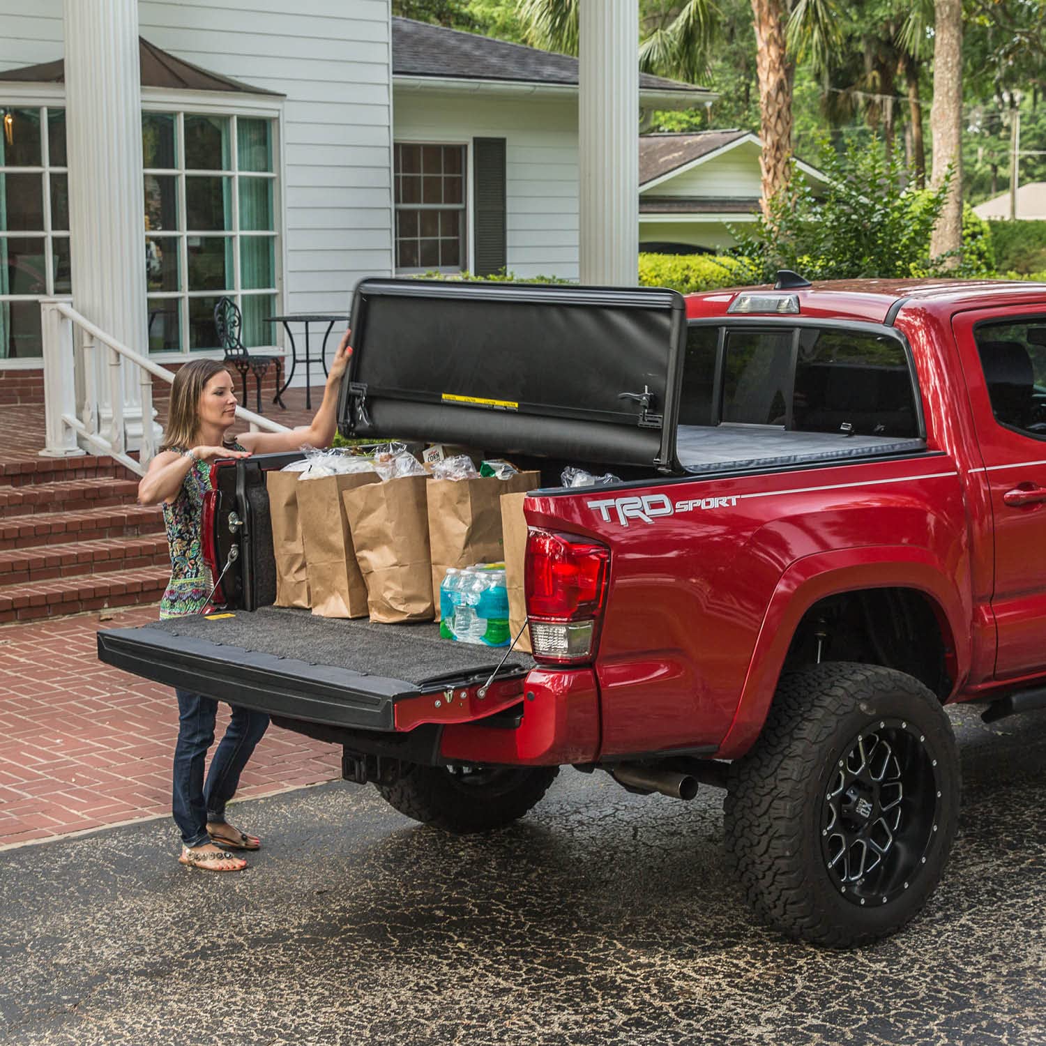 Gator ETX Soft Tri-Fold Truck Bed Tonneau Cover | 59309 | Fits 1982 - 2011 Ford Ranger 6' Bed (72")