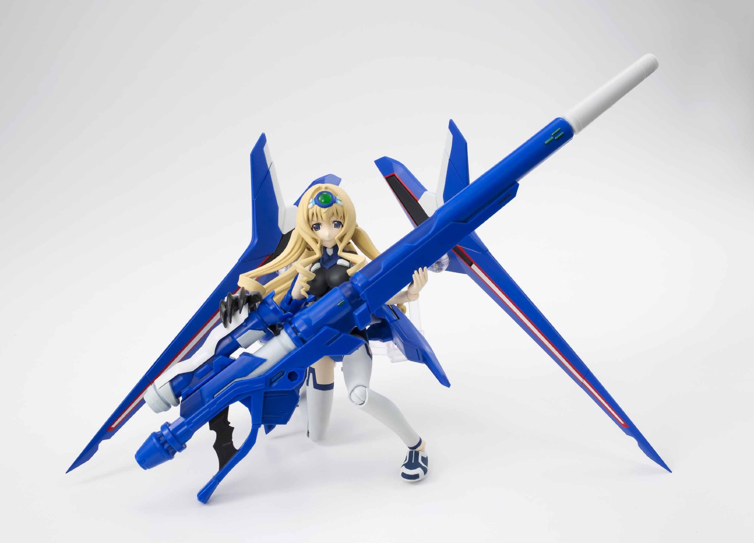 TAMASHII NATIONS Bandai AGP Cecilia Alcott Strike Gunner Infinite Stratos Action Figure