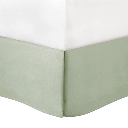 Madison Park Amherst Faux Silk Comforter Set-Casual Contemporary Design All Season Down Alternative Bedding, Matching Shams, Bedskirt, Decorative Pillows, King(104"x92"), Green, 7 Piece (MP10-847)