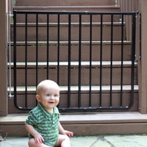 Cardinal Gates SS30OD Outdoor Baby Gate for Stairs - Adjustable Outdoor Dog Gate - Aluminum Safety Gate for Kids & Pets - Can be Installed at Angles - 27 to 42.5 Inches Wide - Black