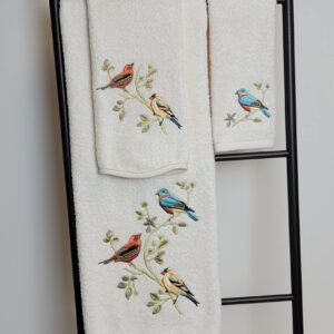 Avanti Linens- Bath Towel, Soft & Absorbent Cotton Towel (Premier Songbirds Collection), Ivory