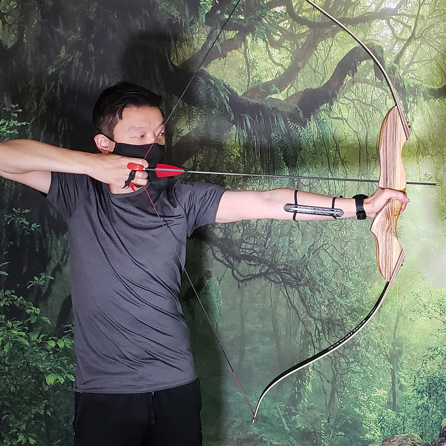 SAS Courage 60" Takedown Recurve Archery Bow (50#, Right)