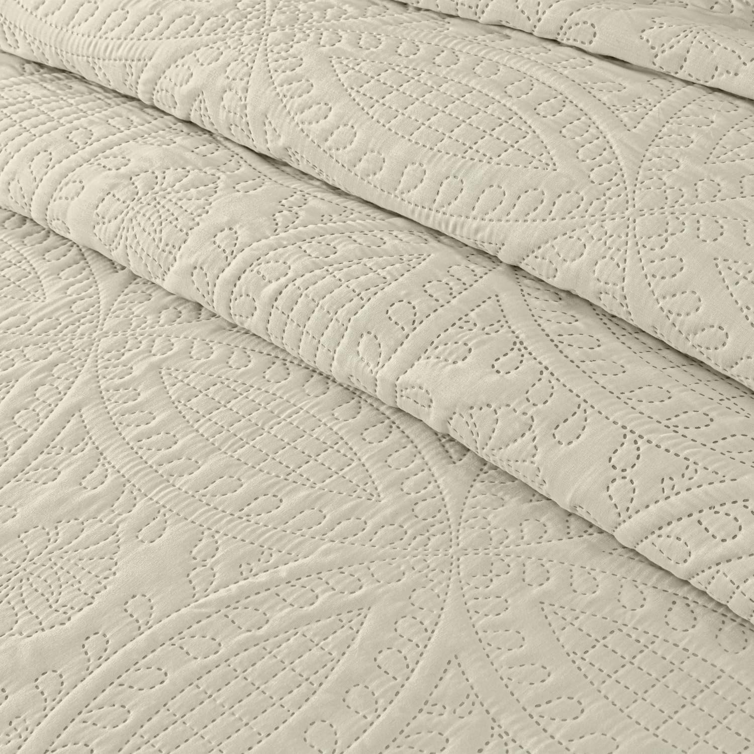 Chezmoi Collection Austin 3-piece Oversized Bedspread Coverlet Set (King, Ivory)