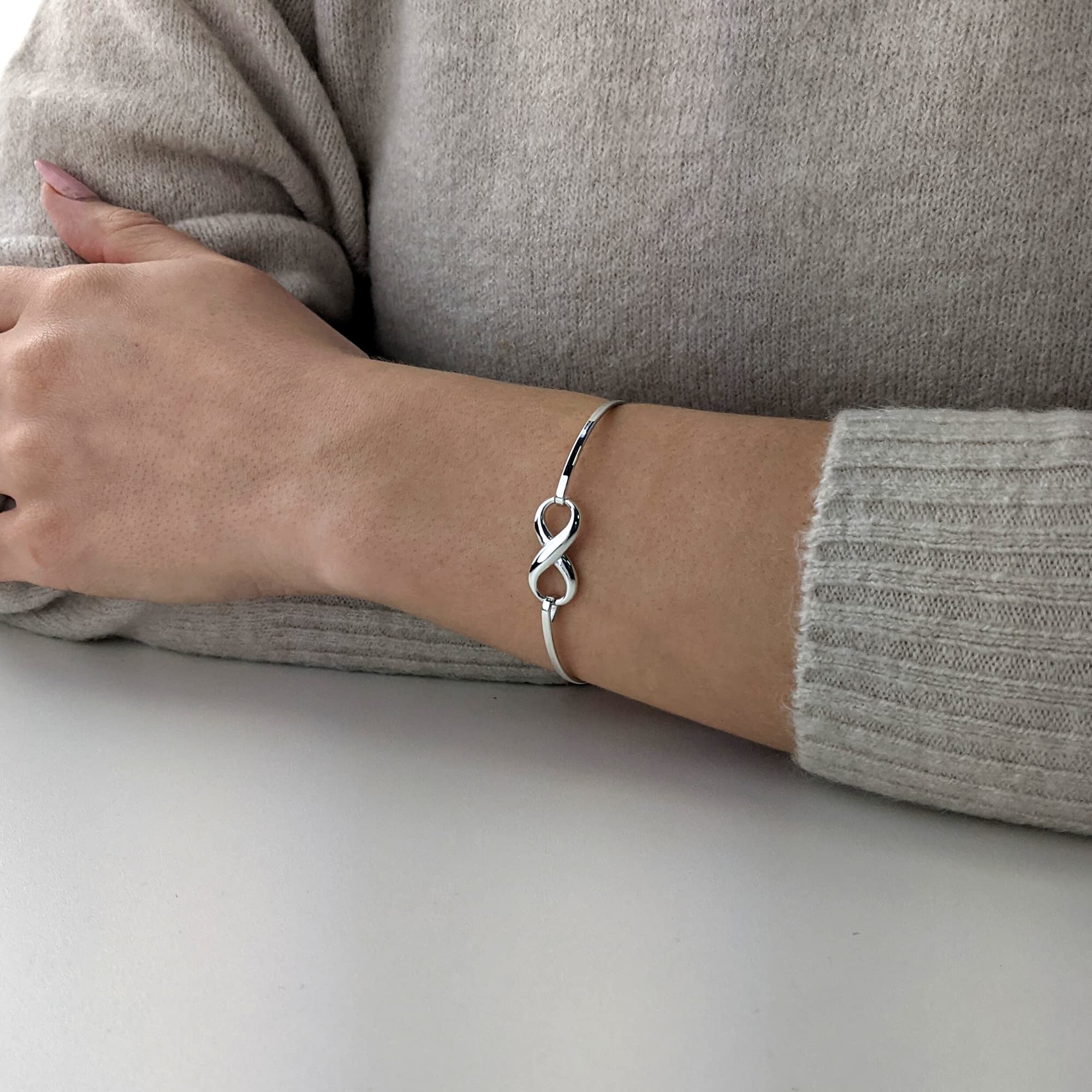 Silverly 925 Sterling Silver Infinity Bangle With Hook Clasp - Solid Silver Bracelet - Classic Jewelry for Women and Teenage Girls - Wedding Gift - Gifts for Girlfriend - Friendship Bracelets