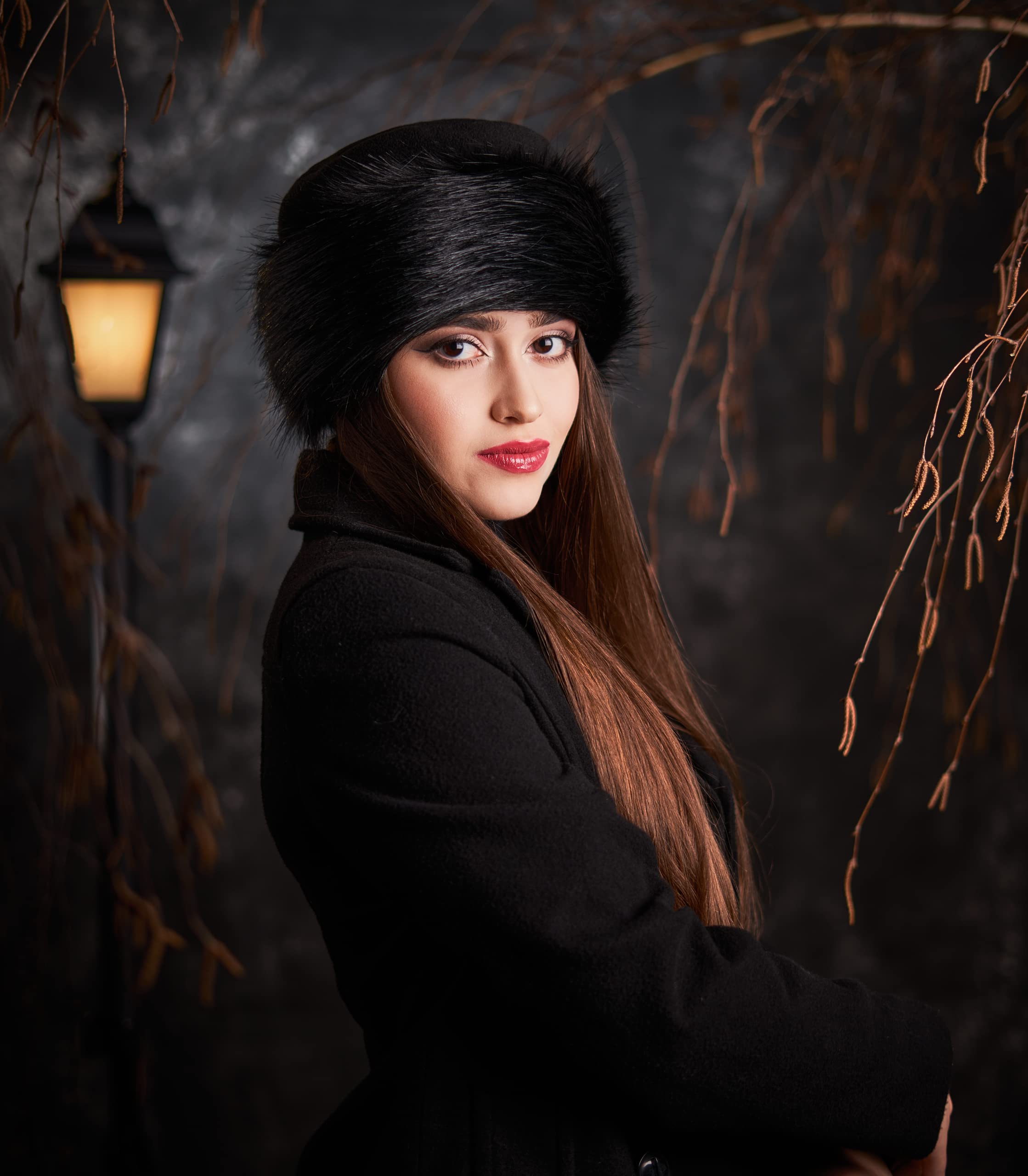 Futrzane Classic Trim Hat - Faux Fur Trimmed Hats for Women - Classy Fleece Cap (M, Black - Black Classic)