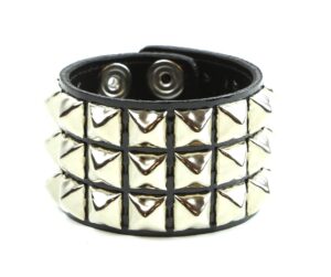 cybergoth three row studded patent leather bracelet (black)