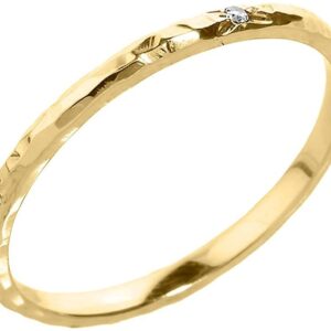 Modern Contemporary Rings 14K Yellow Gold Diamond Accented Hammered Stackable Slender Ring with Starburst Engraved Flush Set Gems (J-K Color, I1-I2 Clarity) - Size 10-1/2