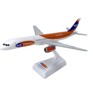 MyTravel 757-200 Airplane Miniature Model Snap Fit Kit 1:200 Part# ABO-75720H-053