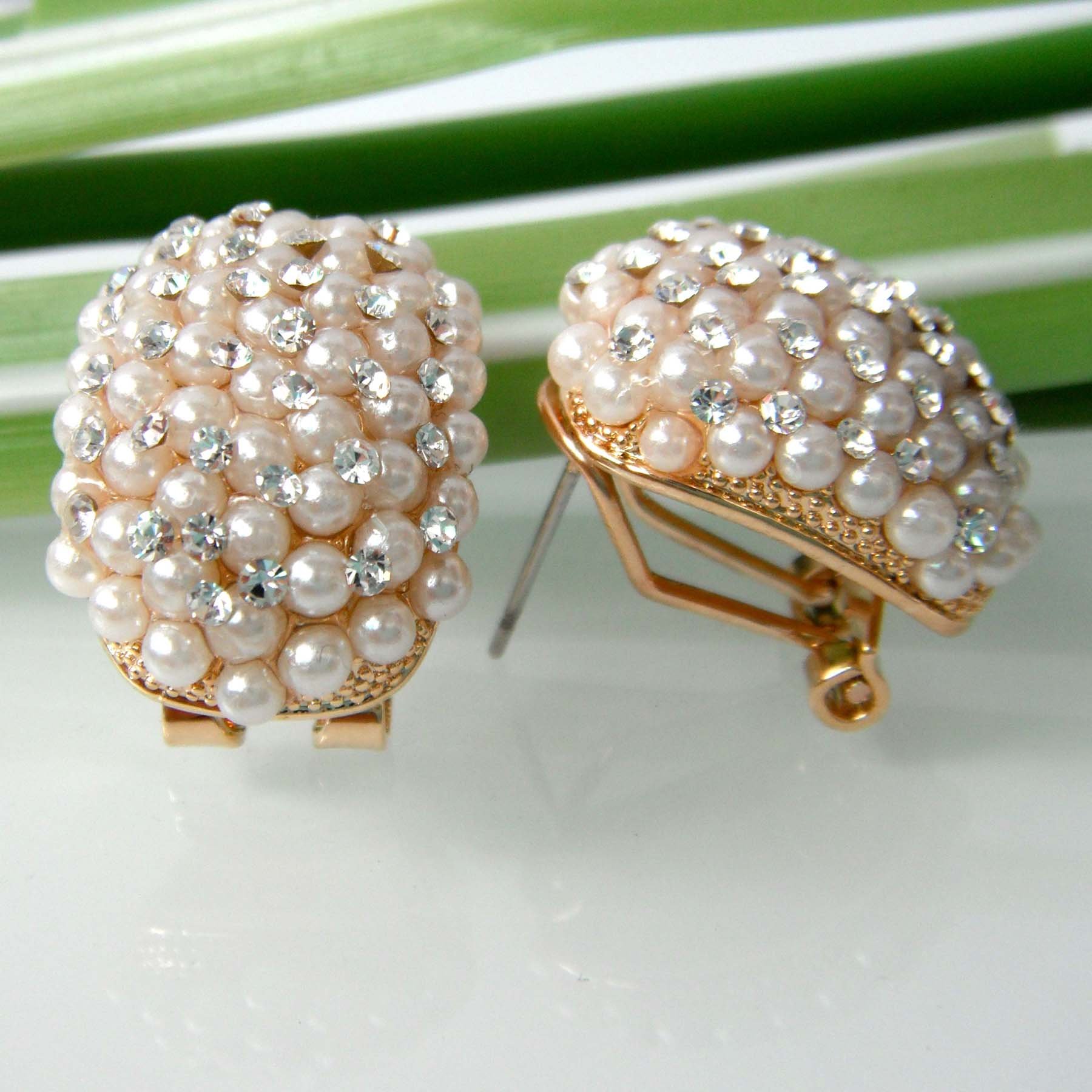 Navachi 18k Gold Plated Little Pearl White Crystal Omega Az1875o Earrings