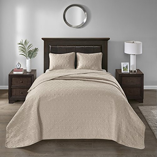 Madison Park Quebec Reversible Quilt Set Damask Design, Double Sided Stitching All Season, Lightweight Bedspread Bedding Set, Matching Sham, Khaki, King(120"x118") 3 Piece