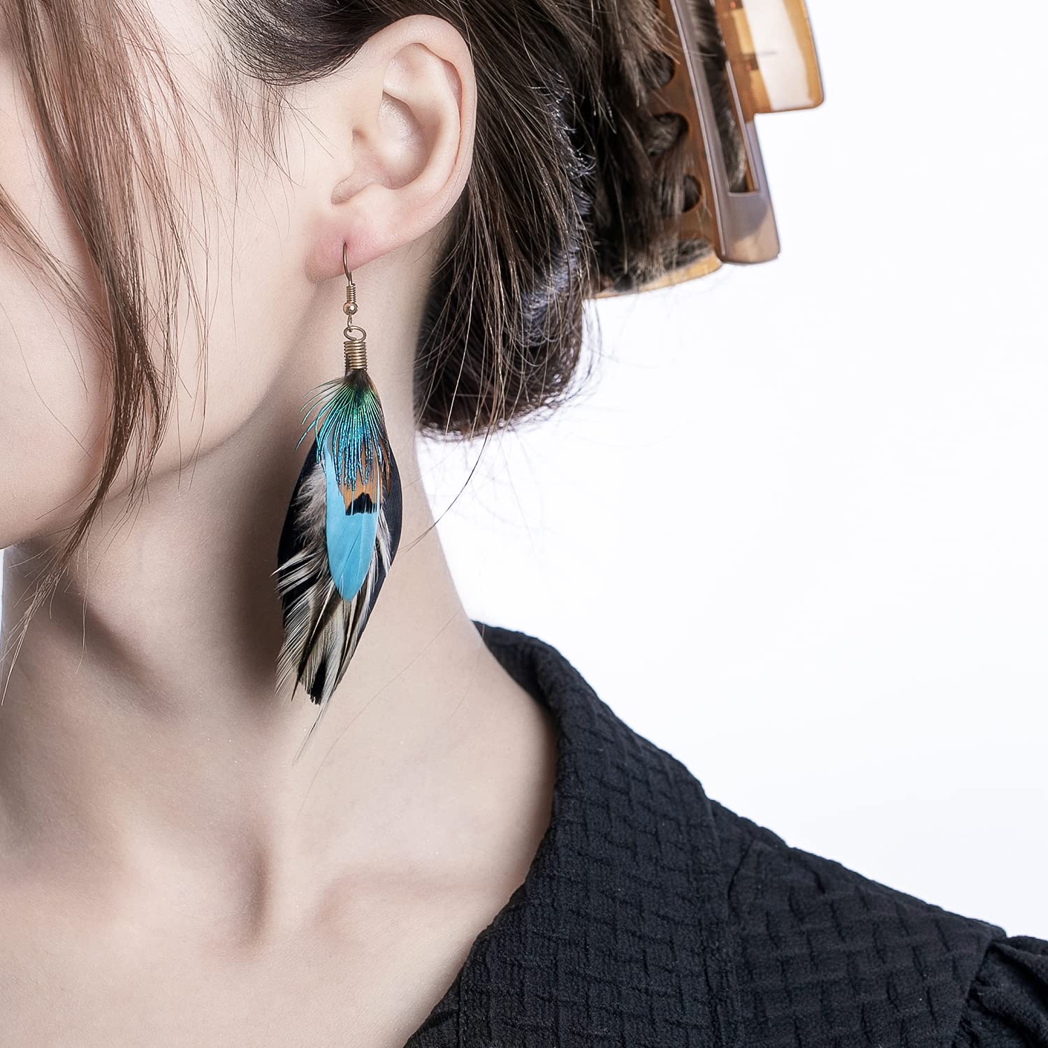 Lureme Bohemian Jewelry Multicolor Drop Shaped Peacock Feather Hook Dangle Earrings (02003508)