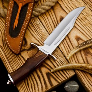 Poshland Handmade Damascus Steel Bowie Hunting Knife with Solid Perfect Grip Handle (Style 1)