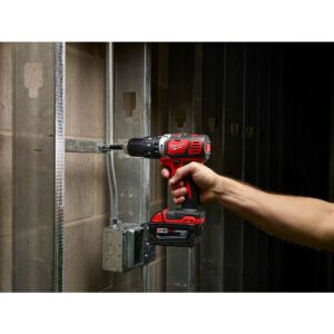 Milwaukee 2697-22 M18 18-Volt Lithium-Ion Cordless Hammer Drill/Impact Driver XC Combo Kit (2-Tool)