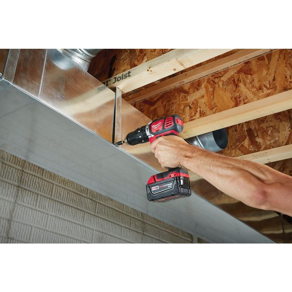 Milwaukee 2697-22 M18 18-Volt Lithium-Ion Cordless Hammer Drill/Impact Driver XC Combo Kit (2-Tool)