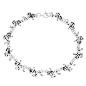 AeraVida Charming Lucky Frog Chain Link 925 Sterling Silver Bracelet | Casual Sterling Silver Bracelet for Women | Modern Jewelry Gift