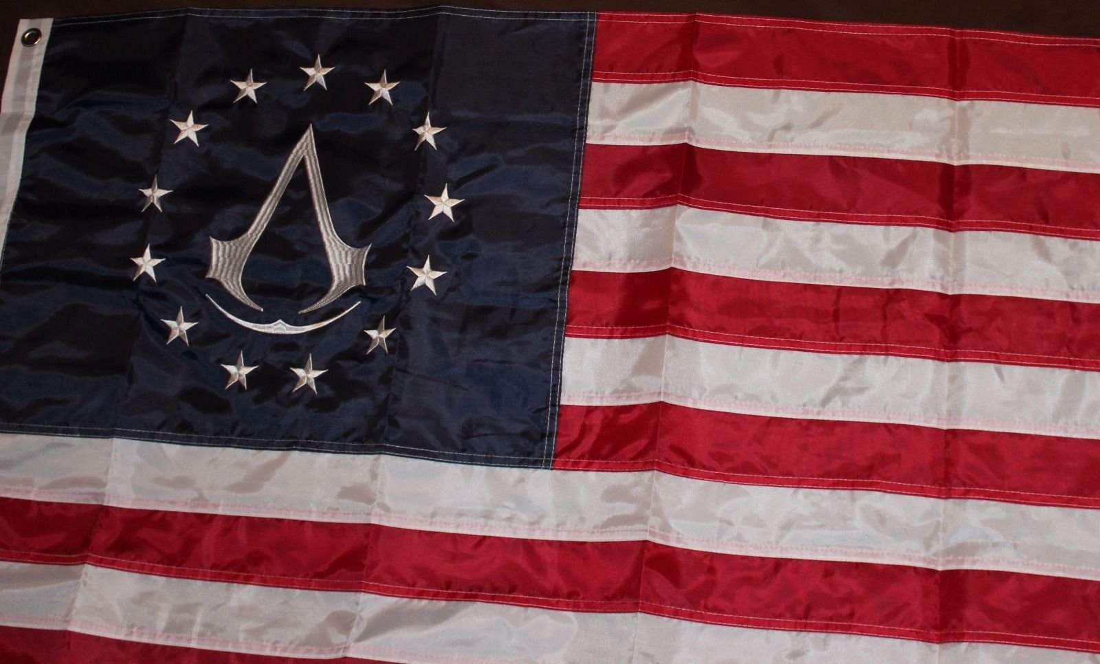 Assassin's Creed 3 III Colonial Flag Limited Collector's Edition