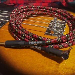 Pig Hog PCH20PLR Right-Angle 1/4" to 1/4" Tartan Plaid Guitar Instrument Cable, 20 Feet