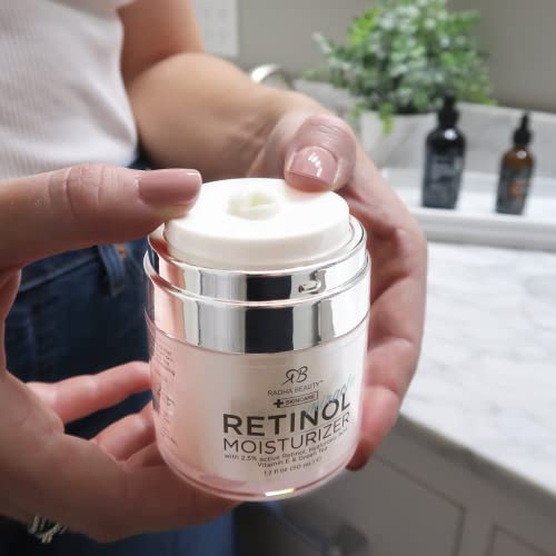 Radha Beauty Moisturizing Miracle Retinol Cream for Face - with 2.5% Retinol, Hyaluronic Acid, Vitamin E and Green Tea. Luxury Night and Day Anti-Aging Wrinkle Cream 1.7 fl oz.