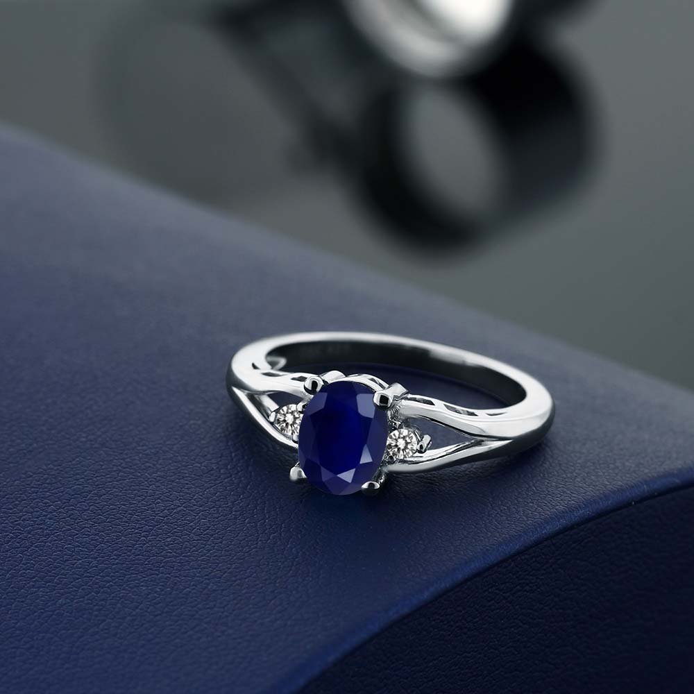 Gem Stone King 925 Sterling Silver Blue Sapphire and White Diamond Engagement Ring | 1.86 Cttw | Oval 8X6MM | 3 Stone Wedding Anniversary Promise Ring For Women | Ring Size 5-9