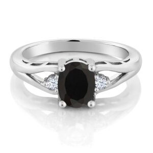 Gem Stone King 925 Sterling Silver Black Onyx 3 Stone Engagement Ring For Women | 1.31 Cttw | Oval 8X6MM | Round 2MM | Gemstone Birthstone | Available in Size 5,6,7,8,9