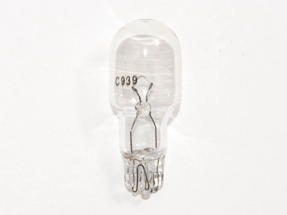 CEC Industries #939 Bulbs, 6 V, 5.4 W, W2.1x9.5d Base, T-5 shape (Box of 10)