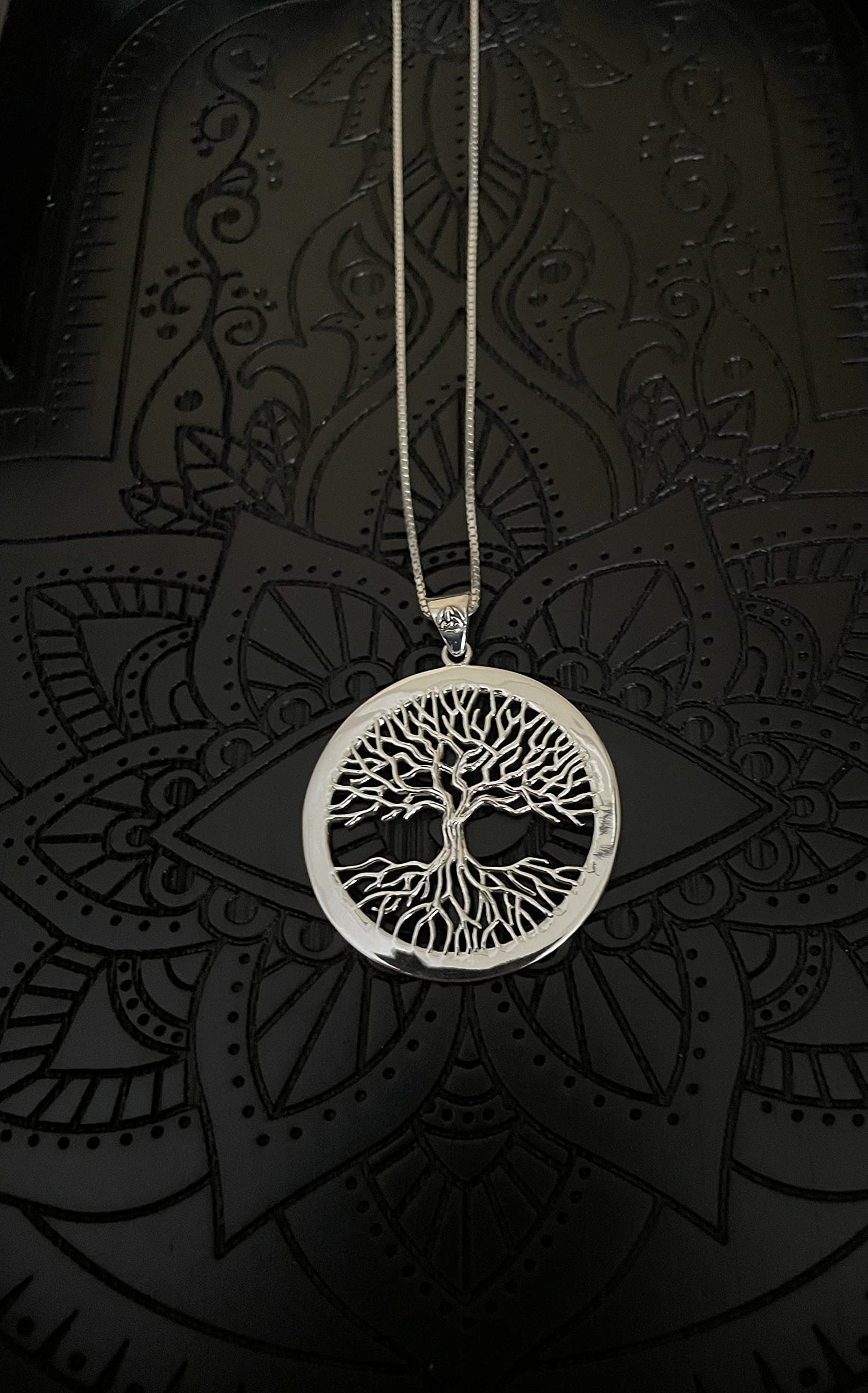 Jewelry Trends Large Celtic Tree of Life Protection Pendant Necklace 18"