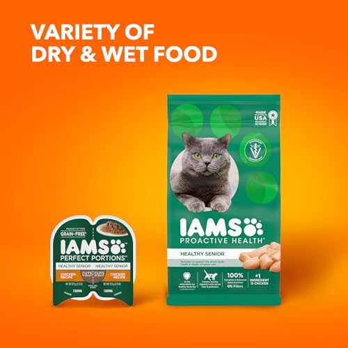 IAMS PROACTIVE HEALTH Healthy Senior Dry Cat Food with Chicken Cat Kibble, 7 lb. Bag