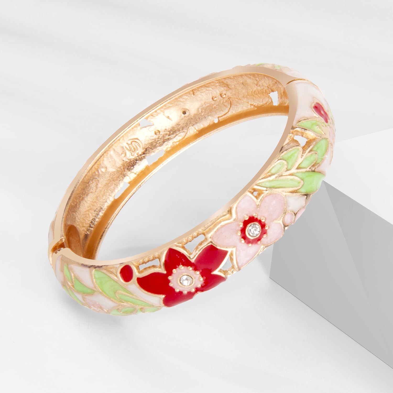 UJOY Fashion Cloisonne Bracelets Gold Plated Leaf Filigree Enameled Womens Gifts Bangles Spring Hinged 88A11-55A81 cream white