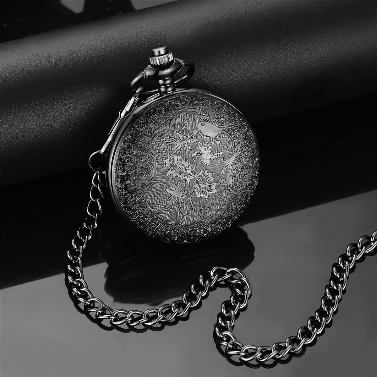 MJSCPHBJK Vintage Pocket Watch for Men Roman Numerals Scale Quartz Pocket Watches with Chain for Xmas Fathers Day Gift