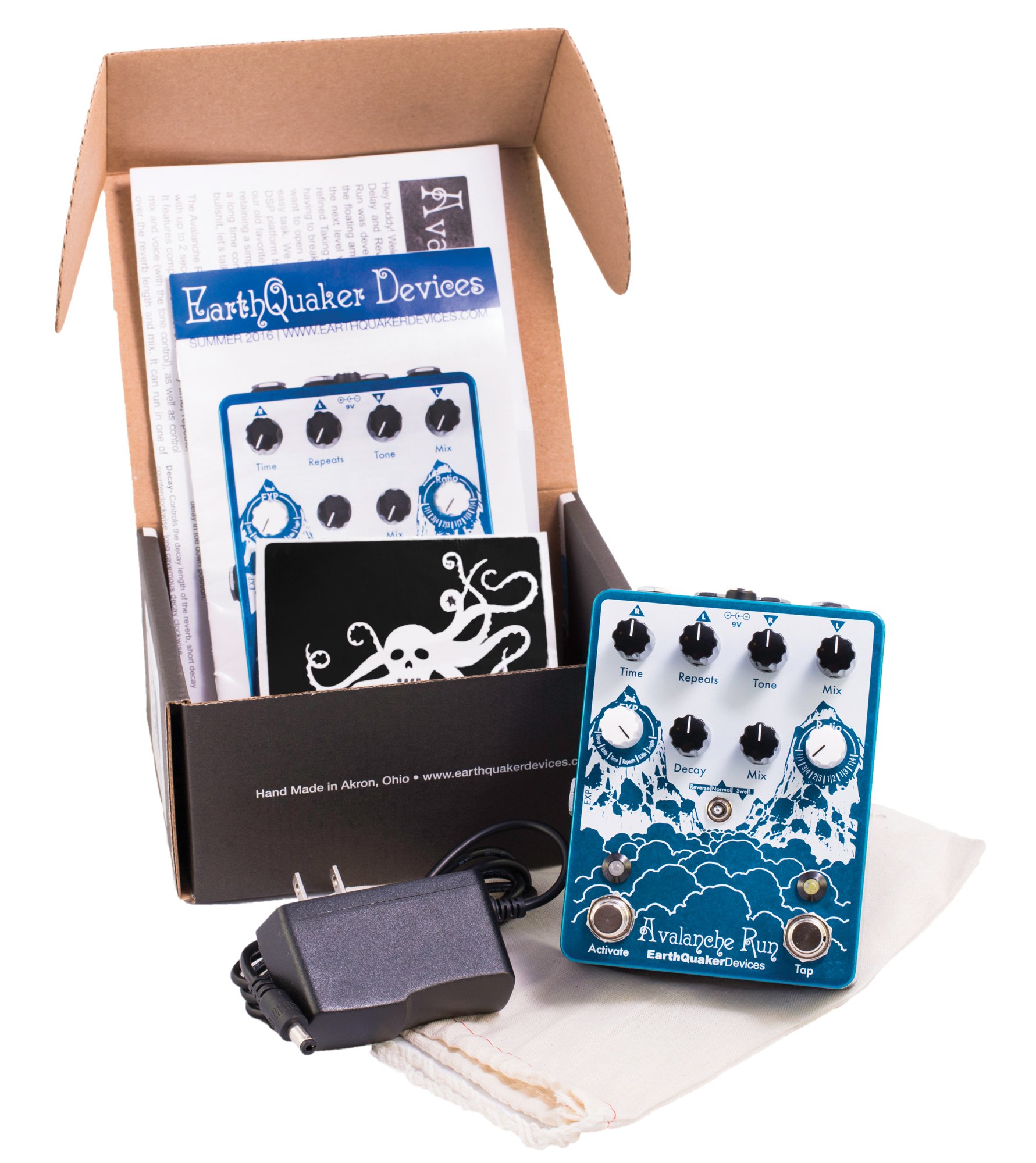 EarthQuaker Devices Avalanche Run Stereo Reverb & Delay with Tap Tempo Guitar Effects Pedal