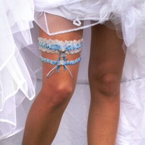 RIMOBUL 2 Pieces Wedding Garters Lace Bridal Garter Faux Pearls Garter for Bride with Toss Away（Light Blue）