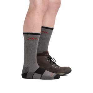 DARN TOUGH (Style 1933) Men's Hiker Hike/Trek Sock - Olive, Medium