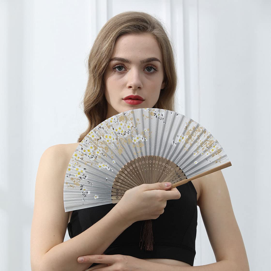 Amajiji Charming Elegant Modern Woman Handmade Bamboo Silk 8.27" (21cm) Folding Pocket Purse Hand Fan, Collapsible Transparent Holding Painted Fan with Silk Pouches/Wrapping. (CZT-06)