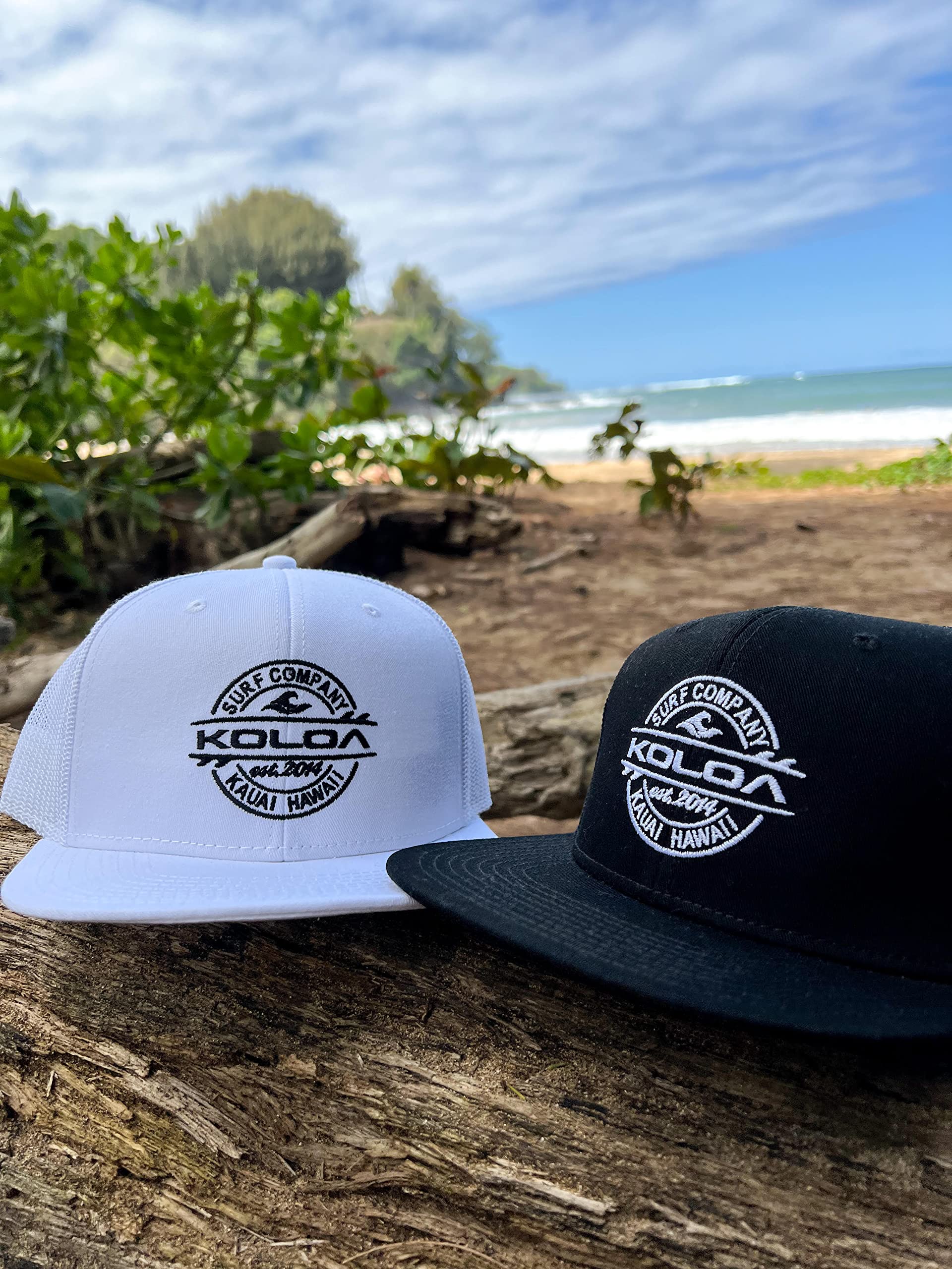 Joe's USA Koloa Surf Thruster Logo Mesh Back Trucker Hat in Black/Grey with Grey Logo