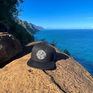 Joe's USA Koloa Surf Thruster Logo Mesh Back Trucker Hat in Black/Grey with Grey Logo