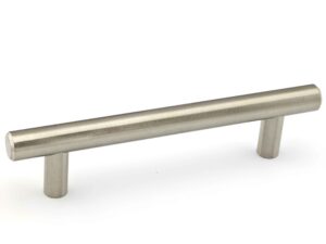 richelieu hardware bp205108195 roosevelt collection 4 1/4-inch (108 mm) center-to-center brushed nickel modern cabinet and drawer bar pull handle for kitchen, bathroom, and furniture