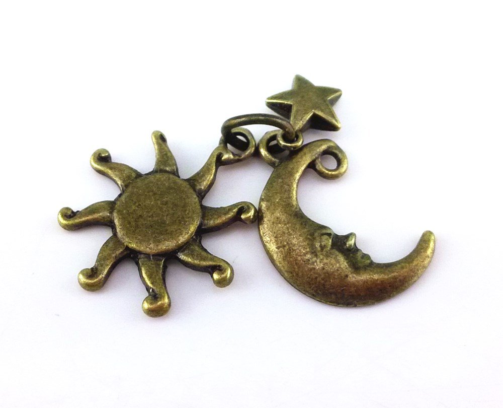 yueton 20pcs Vintage Bronze Sun Moon Star Pendant Findings, DIY Crafts Jewelry Making Charms Accessory