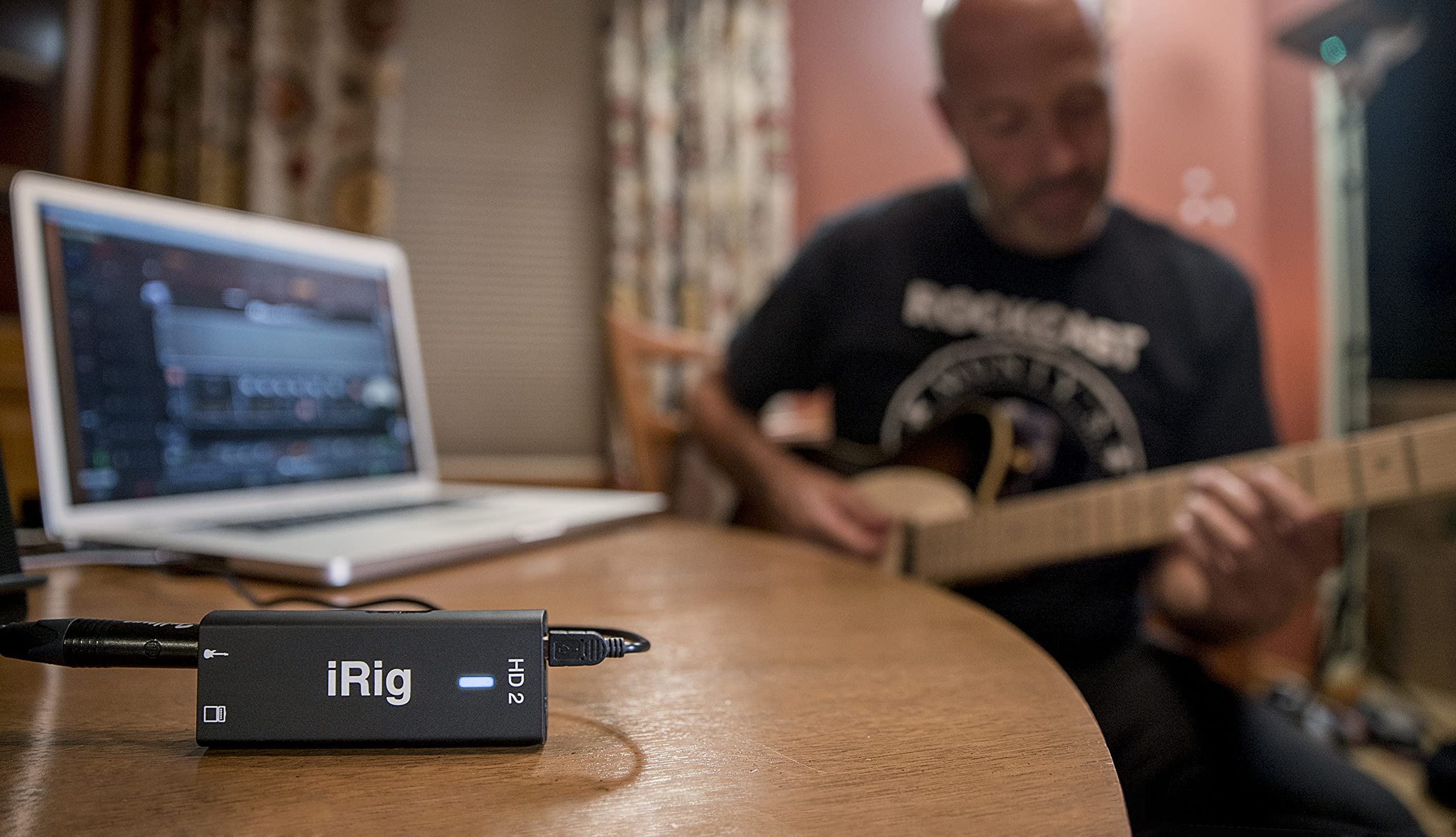 IK Multimedia iRig HD 2 guitar audio interface for iPhone, iPad, Mac, iOS and PC with USB-C, Lightning and USB cables and 24-bit, 96 kHz music recording