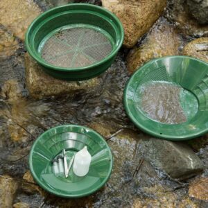 SE Gold Panning Kit - Complete Prospecting Set with Pans, Sieves, and More - Ideal for Beginners, Enthusiasts, Hobbists (GP5-KIT107)