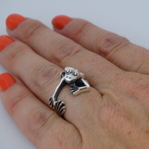 FashionJunkie4Life Sterling Silver Wrapped Frog Ring, Sizes 6-9 (7)