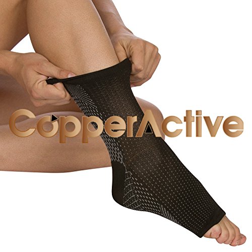 Plantar Fasciitis Compression Sock Sleeves - Helps Circulation - Heel, Ankle, Achilles Support Prevents Injury - All Day/Night Comfort (Black/White, S/M(1pair)(U.S. Men 5-9.5 | Women: 6-9.5))