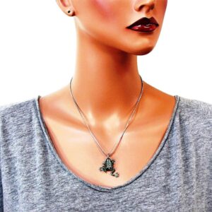 DianaL Boutique Adorable Green Frog Charm Pendant Necklace with 18 inch Chain Gift Boxed Fashion Jewelry