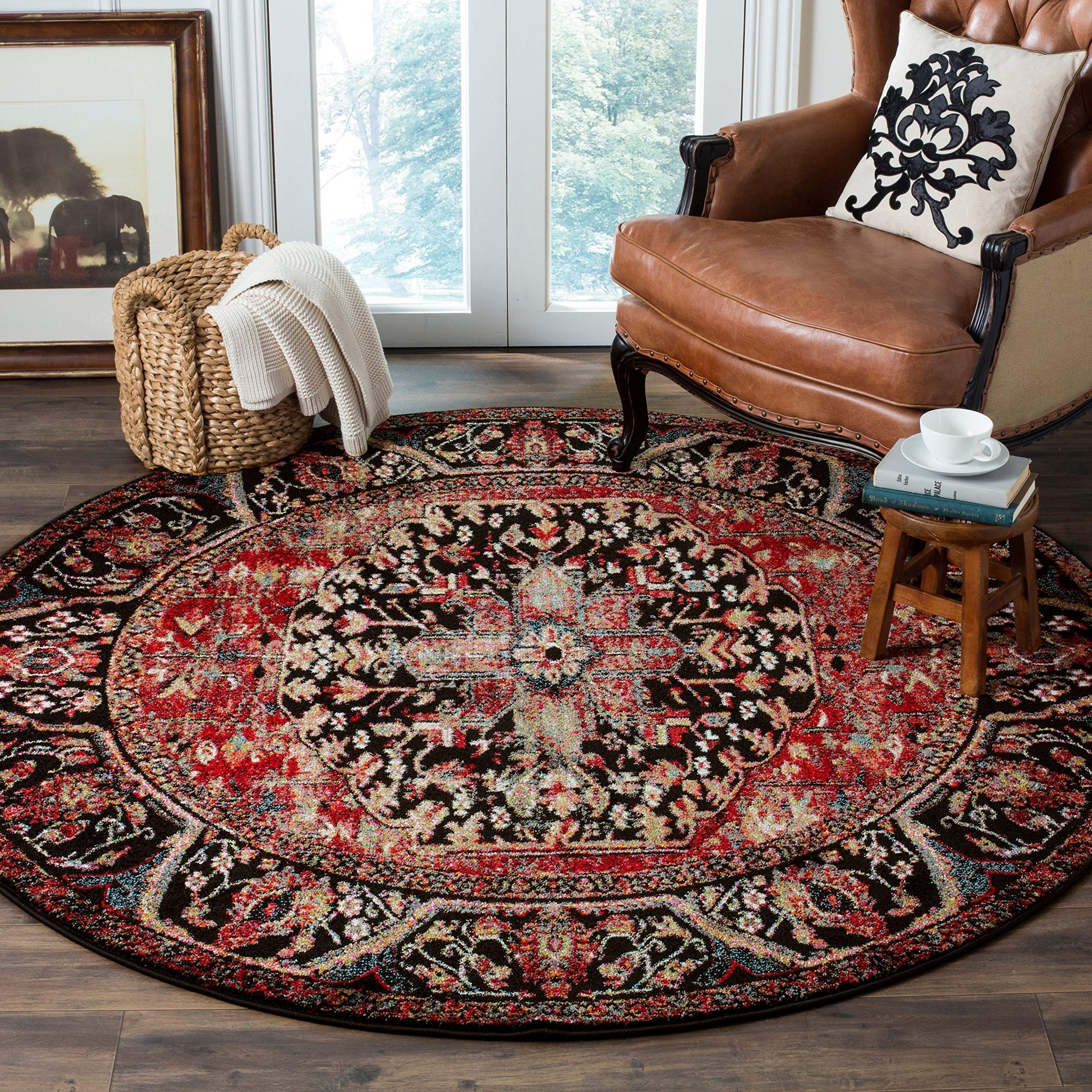 SAFAVIEH Vintage Hamadan Collection Area Rug - 9' x 12', Red & Multi, Oriental Traditional Persian Design, Non-Shedding & Easy Care, Ideal for High Traffic Areas in Living Room, Bedroom (VTH215A)